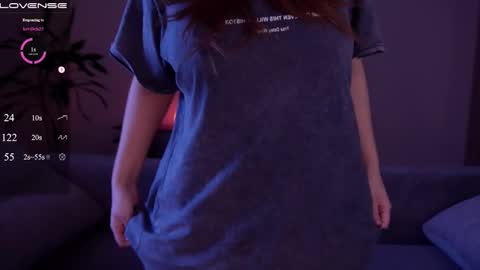 jia_lisaa online show from November 19, 2025, 5:29 am