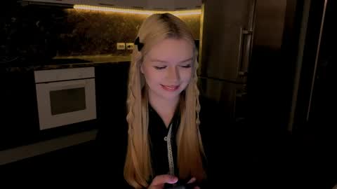 Snapshot of jiaalisaa chatting on May 16, 2026, 10:30 pm Lisa I would really appreciate it if you could help me achieve 88 thumbs up favorite patterns 38457588 online show from May 16, 2026, 10:30 pm