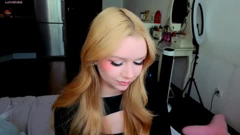 Snapshot of jiaalisaa chatting on May 26, 2026, 12:23 pm Lisa I would really appreciate it if you could help me achieve 88 thumbs up favorite patterns 38457588 online show from May 26, 2026, 12:23 pm