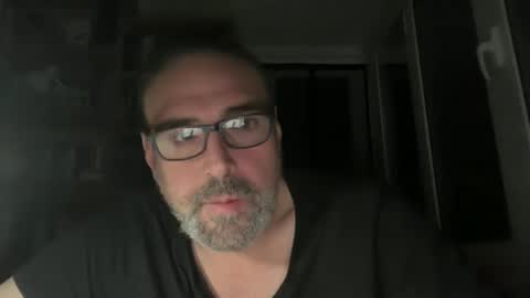 Snapshot of jim_dick chatting on November 4, 2025, 10:42 pm Jim Dick online show from November 4, 2025, 10:42 pm