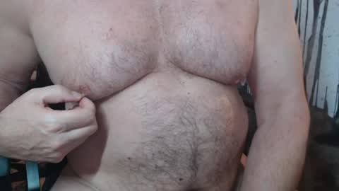 Snapshot of jimbeefbear chatting on July 6, 2026, 8:44 pm Jim online show from July 6, 2026, 8:44 pm