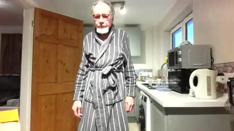 Snapshot of jimmy_benido chatting on February 22, 2026, 5:33 pm Jimmy Benido online show from February 22, 2026, 5:33 pm