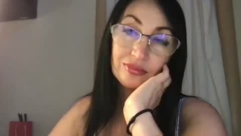 jinaluv online show from June 19, 2026, 4:00 pm
