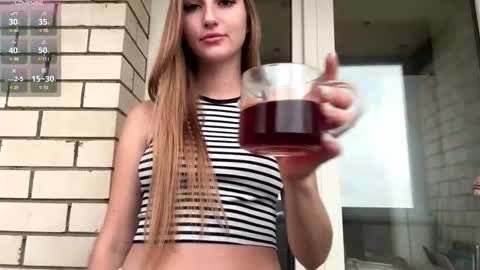 Snapshot of jinnyjaquins chatting on October 21, 2025, 7:20 am Jinny online show from October 21, 2025, 7:20 am