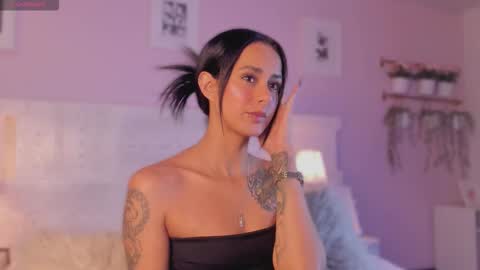 Jinx  online show from December 3, 2025, 2:04 pm