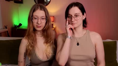 Snapshot of jitoon_exe chatting on January 19, 2025, 7:37 pm Hey Guys We are Julia ginger Tina brunette online show from January 19, 2025, 7:37 pm