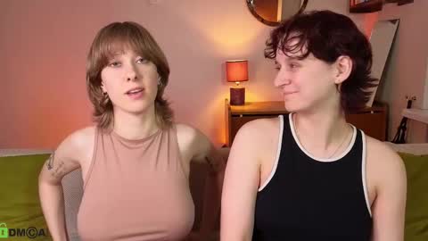 Snapshot of jitoon_exe chatting on October 24, 2025, 11:45 pm Hey Guys We are Julia ginger Tina brunette online show from October 24, 2025, 11:45 pm