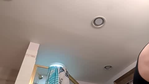 Snapshot of jizzle192 chatting on March 10, 2026, 3:11 am jizzle192 online show from March 10, 2026, 3:11 am