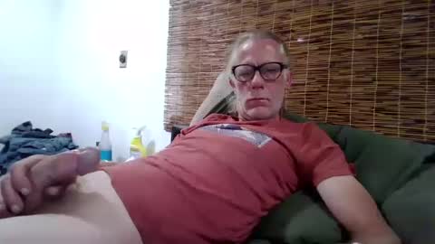 jizzmitten5 online show from October 10, 2025, 3:16 am