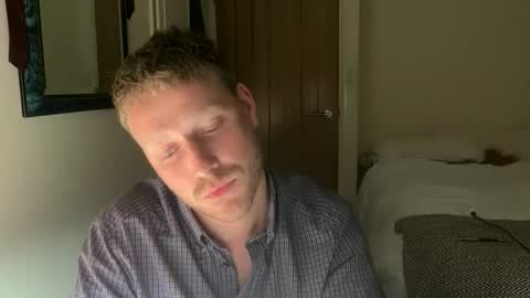 Snapshot of jjjamesxx chatting on October 3, 2025, 1:35 am jjjamesxx online show from October 3, 2025, 1:35 am