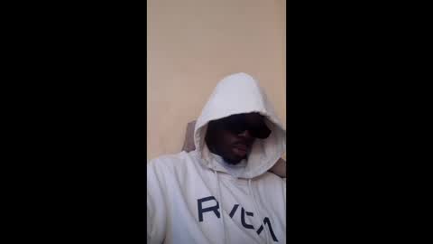 Snapshot of jjjunior25 chatting on April 21, 2026, 8:09 am Big JJ online show from April 21, 2026, 8:09 am