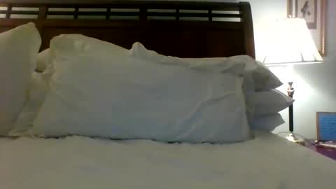 jnpip77 online show from January 14, 2025, 12:43 am