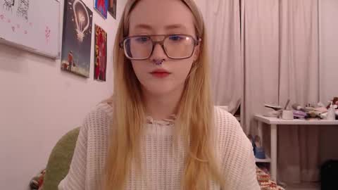 Snapshot of joan_kiss chatting on October 23, 2025, 3:11 pm joan_kiss online show from October 23, 2025, 3:11 pm