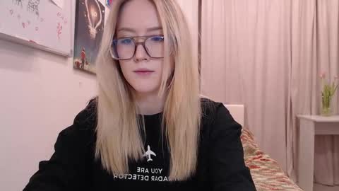 Snapshot of joan_kiss chatting on February 18, 2026, 2:02 pm joan_kiss online show from February 18, 2026, 2:02 pm