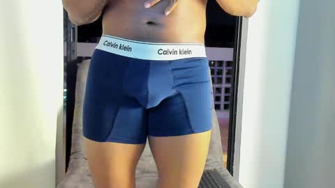 JOAN SAENZ online show from January 22, 2025, 2:37 am