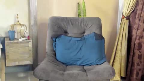 JOAN SAENZ online show from February 16, 2025, 1:14 am