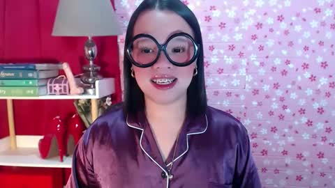 Joana online show from October 17, 2025, 4:48 am