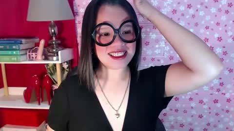 Joana online show from November 9, 2025, 7:56 pm