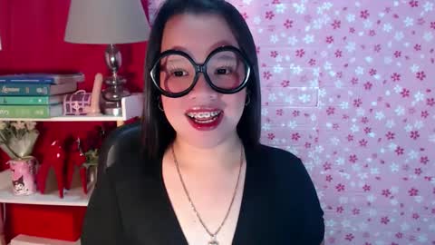 Joana online show from November 18, 2025, 8:35 pm