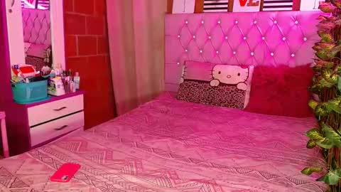 Snapshot of joannediamonds chatting on February 18, 2026, 12:23 pm joannediamonds online show from February 18, 2026, 12:23 pm