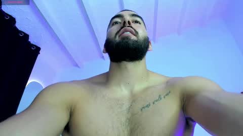 JOAO BATISTA online show from April 7, 2026, 9:04 pm