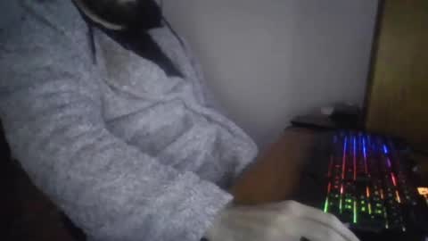 Snapshot of joaodias_18 chatting on December 16, 2024, 10:34 pm joaodias_18 online show from December 16, 2024, 10:34 pm