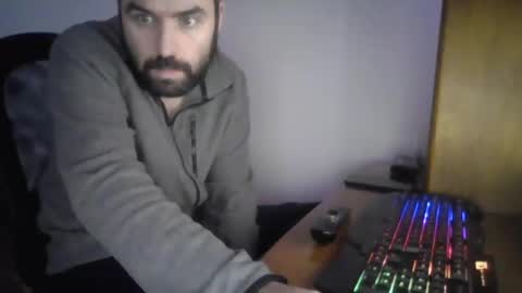 Snapshot of joaodias_18 chatting on February 24, 2025, 9:52 pm joaodias_18 online show from February 24, 2025, 9:52 pm