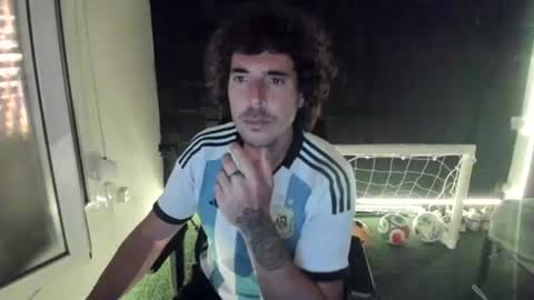 joaquin420_hot online show from June 17, 2026, 6:42 pm