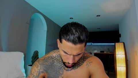 Snapshot of joe_esthetic chatting on February 15, 2025, 2:47 am joe_esthetic online show from February 15, 2025, 2:47 am