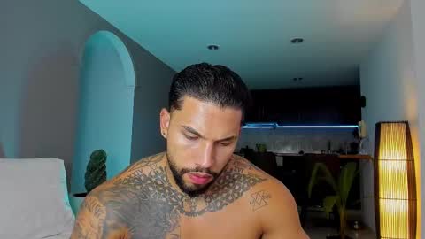 Snapshot of joe_esthetic chatting on February 20, 2025, 3:01 am joe_esthetic online show from February 20, 2025, 3:01 am