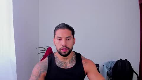 Snapshot of joe_esthetic chatting on November 25, 2025, 2:06 pm joe_esthetic online show from November 25, 2025, 2:06 pm