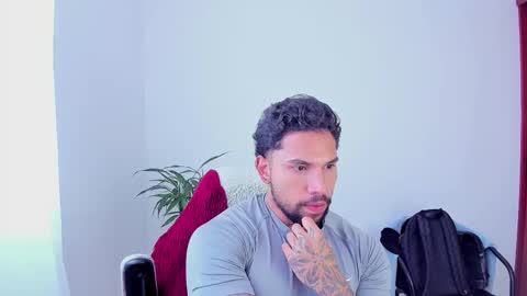 Snapshot of joe_esthetic chatting on November 26, 2025, 2:07 pm joe_esthetic online show from November 26, 2025, 2:07 pm