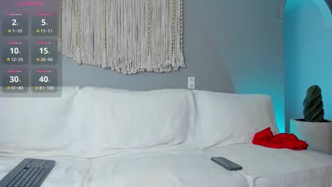 Snapshot of joe_esthetic chatting on December 18, 2025, 11:33 pm joe_esthetic online show from December 18, 2025, 11:33 pm