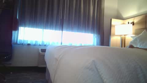 Joe and Red 3 online show from November 28, 2025, 5:15 pm