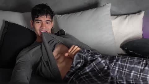 Snapshot of joe_steel1 chatting on February 7, 2026, 2:32 pm joe_steel1 online show from February 7, 2026, 2:32 pm