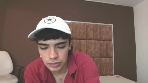 Snapshot of joecollins_ chatting on October 22, 2025, 9:25 pm joecollins_ online show from October 22, 2025, 9:25 pm