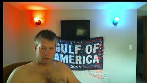 Snapshot of joejoe_1972 chatting on December 17, 2025, 1:39 pm JoeJoe online show from December 17, 2025, 1:39 pm