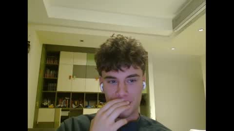 Snapshot of joel_friendly chatting on March 15, 2026, 9:32 pm JOEL online show from March 15, 2026, 9:32 pm