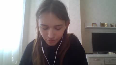 Jennifer online show from September 25, 2025, 9:13 am