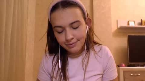 Jennifer online show from October 29, 2025, 5:58 pm