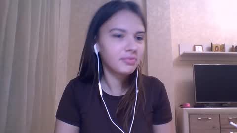 Jennifer online show from October 30, 2025, 5:35 pm