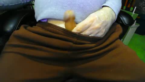 Snapshot of joeyballs123 chatting on January 17, 2026, 6:00 pm joeyballs123 online show from January 17, 2026, 6:00 pm