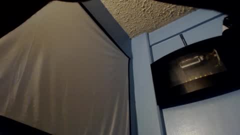 joeyjoy11125648 online show from December 17, 2025, 7:03 am