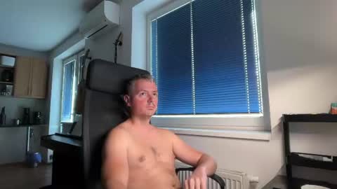 Jogger1991 online show from June 15, 2026, 4:53 pm
