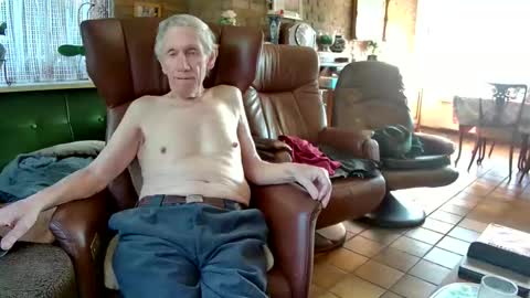 Snapshot of johan7_heet chatting on March 19, 2026, 3:16 pm johan7 heet online show from March 19, 2026, 3:16 pm