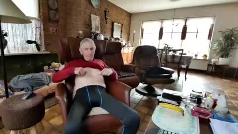 Snapshot of johan7_heet chatting on March 27, 2026, 3:01 pm johan7 heet online show from March 27, 2026, 3:01 pm