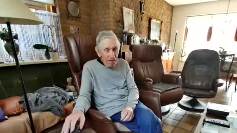 Snapshot of johan7_heet chatting on April 6, 2026, 11:44 am johan7 heet online show from April 6, 2026, 11:44 am