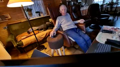 Snapshot of johan7_heet chatting on April 12, 2026, 6:13 pm johan7 heet online show from April 12, 2026, 6:13 pm