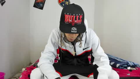 johan_and_antonella online show from January 26, 2025, 6:38 am