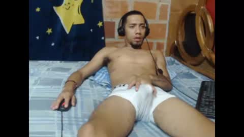 Snapshot of johan_horny_boy chatting on January 8, 2025, 6:31 am Johan online show from January 8, 2025, 6:31 am